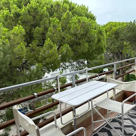 Lignano Pineta With Pool Apartman *